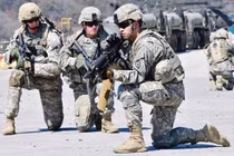 Mục kích Quân đội Mỹ - Hàn tập trận "Đại bàng non"