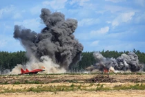 Mục kích chiến đấu cơ Nga không kích dữ dội ở Aviadarts