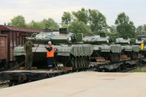 Xe tăng Trung Quốc “đổ bộ” Nga tham gia tranh tài