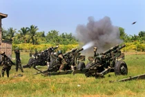 Quân đội Philippines hết sạch đạn pháo 105mm?