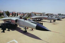 Vì sao Quân đội Trung Quốc chỉ là rồng giấy? (2)