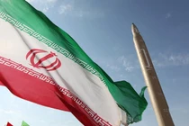 Nhà Trắng quyết ngăn các nước bán vũ khí cho Iran bằng mọi giá