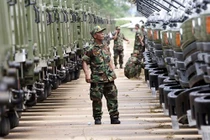 Quân đội Campuchia từ chối mua vũ khí từ Indonesia