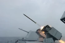 Tàu chiến Trung Quốc trang bị pháo phản lực làm gì?