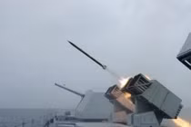 Tàu chiến Trung Quốc trang bị pháo phản lực làm gì?