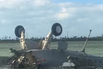 F/A-18 Super Hornet Mỹ phát nổ, phi công tử nạn