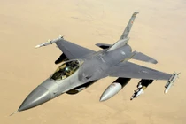 F-16, huyền thoại chiến đấu đang trên đường “nghỉ hưu“?