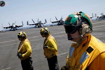 Hé mở cuộc sống trên tàu sân bay USS Harry S. Truman