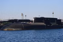 Tàu ngầm hạt nhân "khủng" của Nga lần đầu tham gia duyệt binh