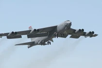 S-400 phủ kín Kaliningrad, B-52 chớ có manh động kẻo tan tành