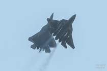 Su-57 Nga tập bay mạo hiểm rợn người trước thềm MAKS-2019