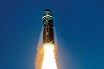 Dựng tóc gáy sức mạnh tên lửa đạn đạo M51 của Pháp