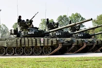 Nhận diện hai "cua đồng" cực mạnh Nga mới chuyển giao cho Lào