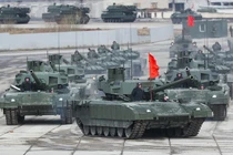 Nga nhiều xe tăng chiến đấu gấp đôi Mỹ, sức mạnh có hơn hẳn? 