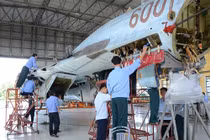 Việt Nam “tăng tuổi thọ” máy bay Su-27 hiện đại thế nào? 