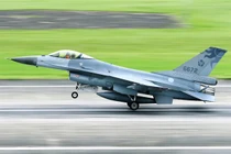 F-16 Đài Loan mất tích bí ẩn: Bị bắn hạ hay đâm xuống biến?