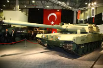 Khám phá siêu tăng Thổ Nhĩ Kỳ mạnh ngang T-90