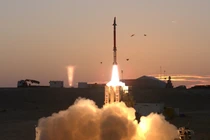 Israel triển khai gấp hệ thống David's Sling thay thế Iron Dome