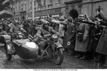 Đức tiến quân vào Tiệp Khắc: Nuốt nước mắt đón chào