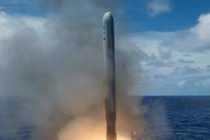 Vì sao Mỹ chọn tên lửa Tomahawk để tấn công Syria?