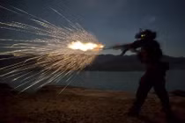 Dễ dàng khắc phục điểm yếu súng trường AK-47 Việt Nam