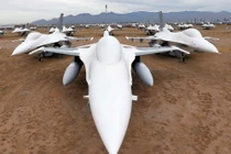 Khám phá kho chứa máy bay quân sự lớn nhất hành tinh