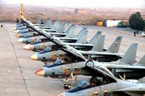 Ai dám vượt qua lệnh cấm của Mỹ để bán vũ khí cho Iran?