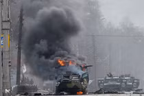 Mỹ chuyển thêm tên lửa cho Ukraine, máy bay Nga bị thách thức