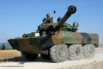 Điểm mặt 10 xe tăng bánh lốp "khủng" nhất thế giới (2)