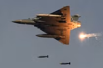 Sốc: Ấn Độ mua Mirage 2000 cũ nát về "xẻ thịt" lấy phụ tùng