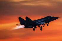 NATO - Ukraina nên nhớ, Nga vẫn còn siêu tiêm kích MiG-31 trong biên chế