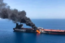 Iran quyết hành động, tàu chở hàng của Mỹ gặp nguy: Ai sợ ai? 