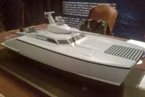 Indonesia trình làng tàu đổ bộ bọc thép X18