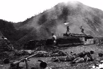 Trận đánh kỷ lục 1 chọi 20 của quân giải phóng trên đồi Không Tên 