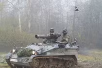 Ngạc nhiên sức mạnh xe bọc thép tí hon của Đức