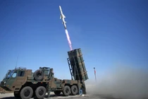 Nhật triển khai tên lửa có tầm bắn tới Bắc Kinh, Trung Quốc nóng mặt