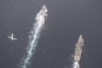 Xem máy bay, tàu chiến Mỹ tập trận trên Biển Đông