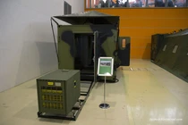 Tò mò máy giặt di động như xe tăng của Nga