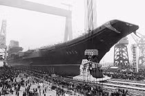 Tàu sân bay độc nhất của Nga sẽ trở lại biển vào năm 2022