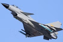 Báo Trung Quốc: J-10 “ăn đứt” F-16 Mỹ, Typhoon châu Âu