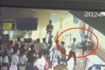 Cô giáo mầm non 'xúi' cả lớp tát một học sinh gây sốc