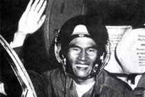 MiG-21 của phi công Phạm Tuân đã vượt mặt F-4 để hạ B-52 ra sao?