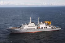 Tàu cứu hộ tàu ngầm Việt Nam muốn mua "khủng" cỡ nào?