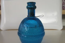 Kỳ lạ loại lựu đạn nổ để… cứu người