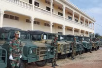 Hàn Quốc hào phóng tặng 200 xe quân sự cho Campuchia