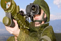 Tên lửa vác vai Verba Nga có thể hạ F-22 Mỹ?