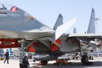 Máy bay không quân Ấn Độ mang tên lửa Brahmos quyết chiến Trung Quốc