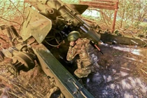 Toretsk bên bờ sụp đổ, quân Ukraine buông xuôi trước phòng tuyến chắp vá