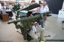 Việt Nam nên mua giá phóng Dzhighit cho tên lửa vác vai?