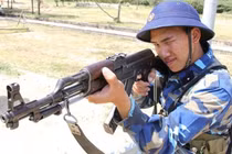 Vì sao Quân đội Việt Nam vẫn sử dụng rất tốt "huyền thoại" AK-47?